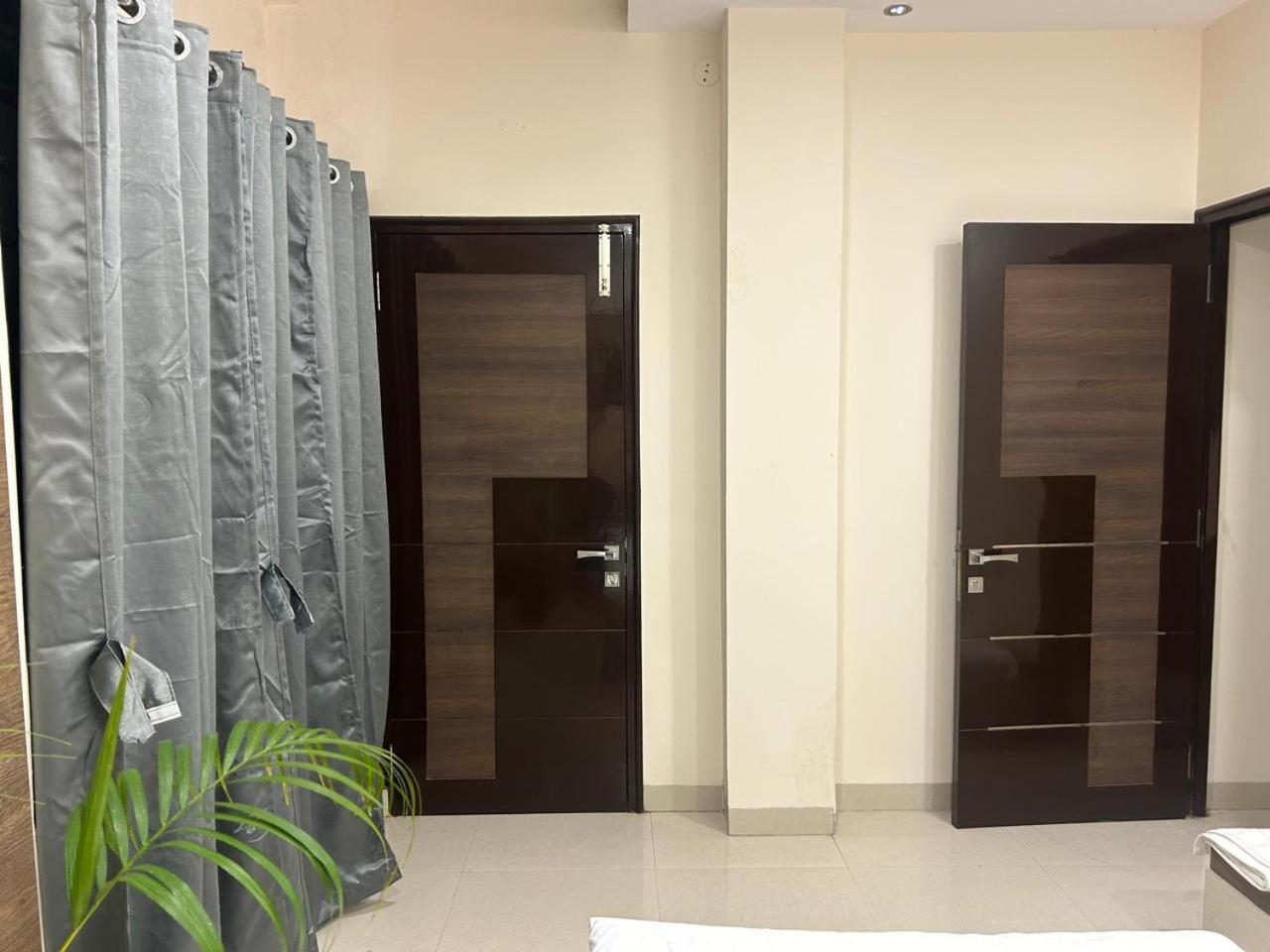 Apartment Satyabhama Homestay-ruby- Luxury One Rk *